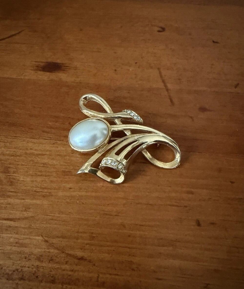 Vintage Gold Tone Faux Pearl Rhinestone Swirl Brooch Modernist Statement Pin